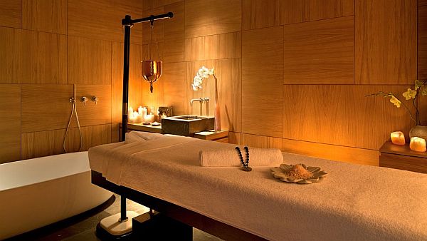 Conservatorium Hotel Amsterdam - spa treatment room