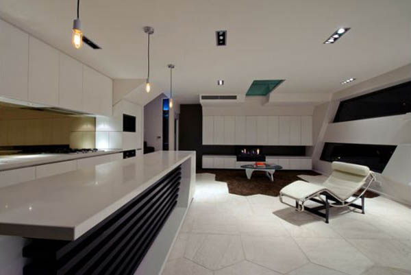 Dynamic Urban Home - white interiors
