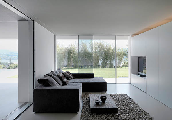 Glass Contemporary Feldbalz House - small living area