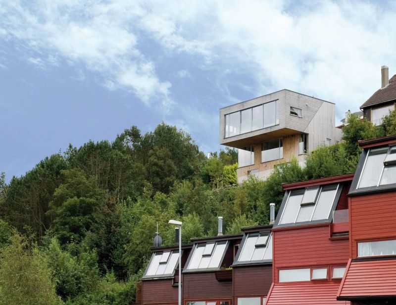 Northface House with Lake Views in Norway