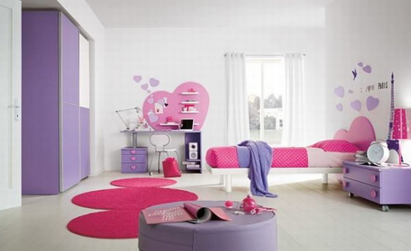 Pretty pink bedroom