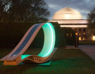 Solar Powered Lounger Will Charge Gadgets in Glowing Style
