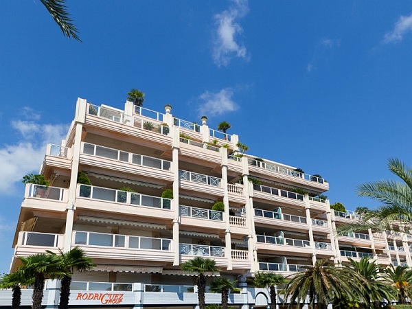 Stunning Golfe Juan Penthouse Apartment 4