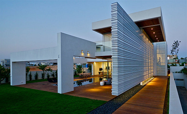 Contemporary Home in Caesarea 1