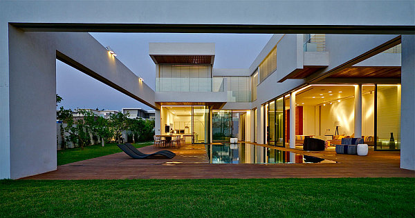 Contemporary Home in Caesarea 3