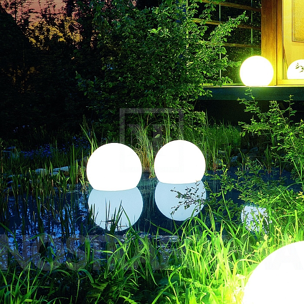 Moonlight MWV floating water lamps