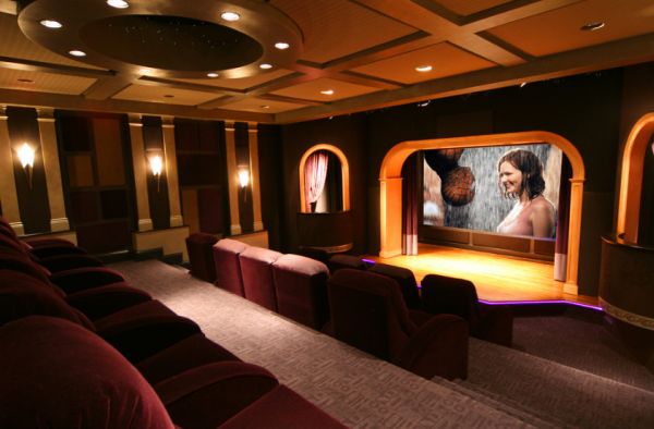 Spcaious-Media-Room-with-classic-Theater-Stage