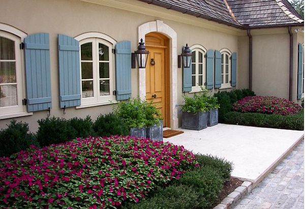 blue colored exterior shutters