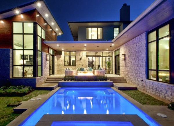 modern mountain home evening pool