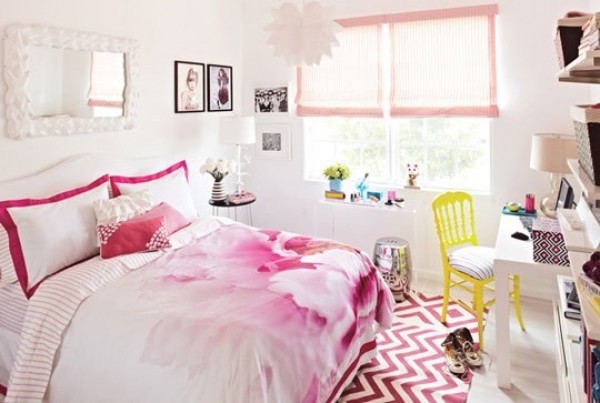 teenage girls room floral