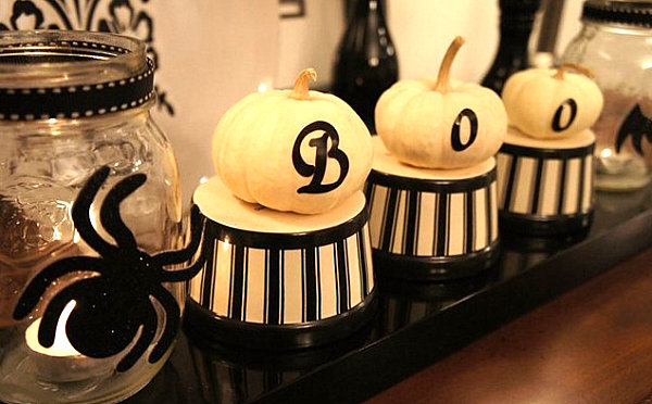 A black and white Halloween display