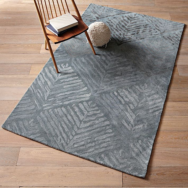 A diamond pattern modern rug