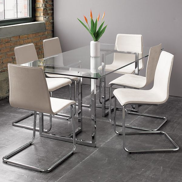 An-acrylic-dining-table