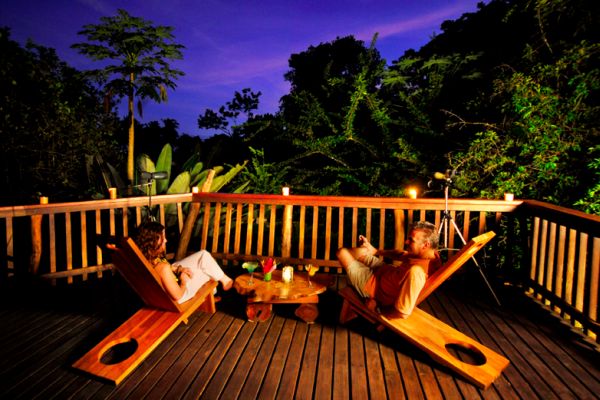 Candle-lit terrace dinners at the Playa Nicuesa Rainforest Lodge