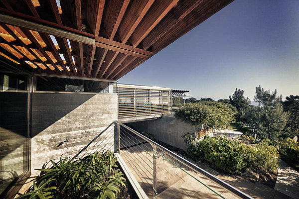 Casa La Atalaya by Alberto Kalach - concrete beauty