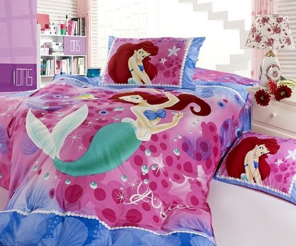 Colorful-Ariel-bed-sheet-brings-the-ocean-into-your-bedroom