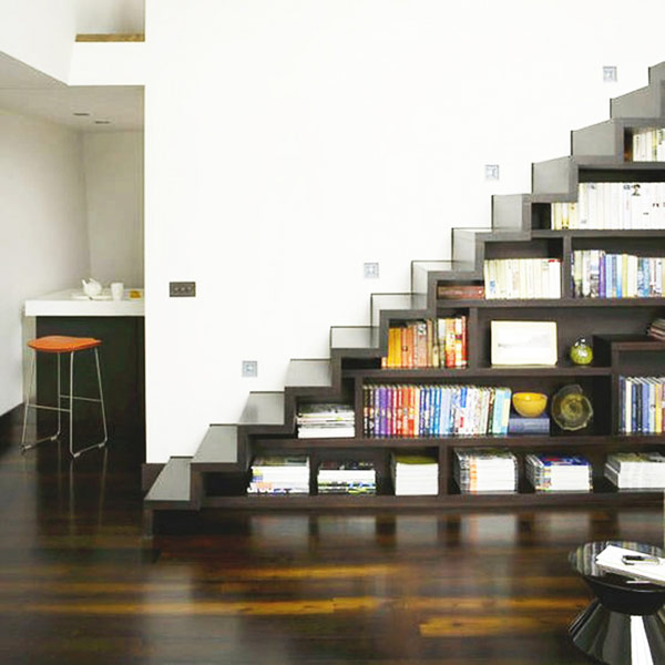 Futuristic-stairway-in-steel-gray-with-polished-shelves