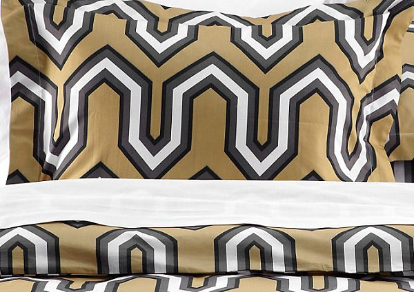 Geometric-bedding-in-citrus-and-grey
