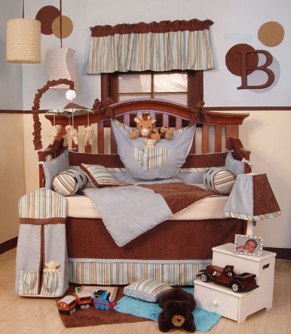 Lovely baby bedding in cream and brown