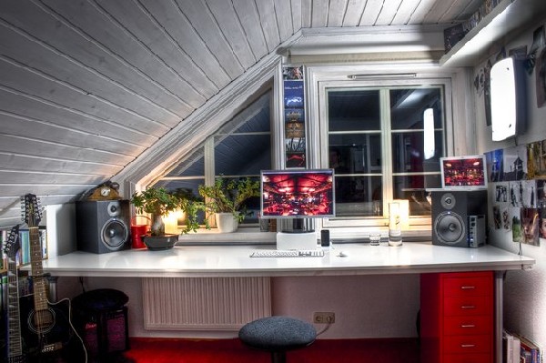 Mini Studio workspace for the tech savvy teens