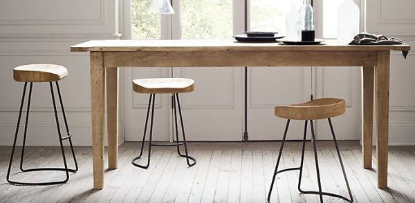 Oak barstools for the modern kitchen