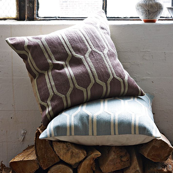 Pillows-covered-in-honeycomb-fabric