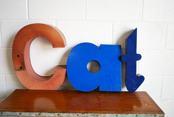 Wall-art-with-metal-letters