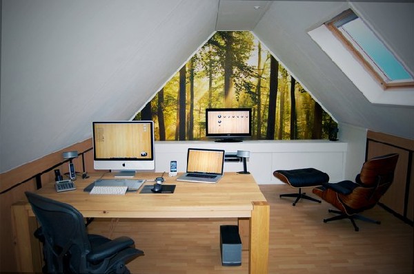 Work station in the attic that promises plenty of light