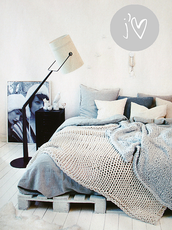 grey-bedroom-decor-with-pallet-bed-frame