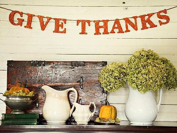 A Thanksgiving banner DIY project