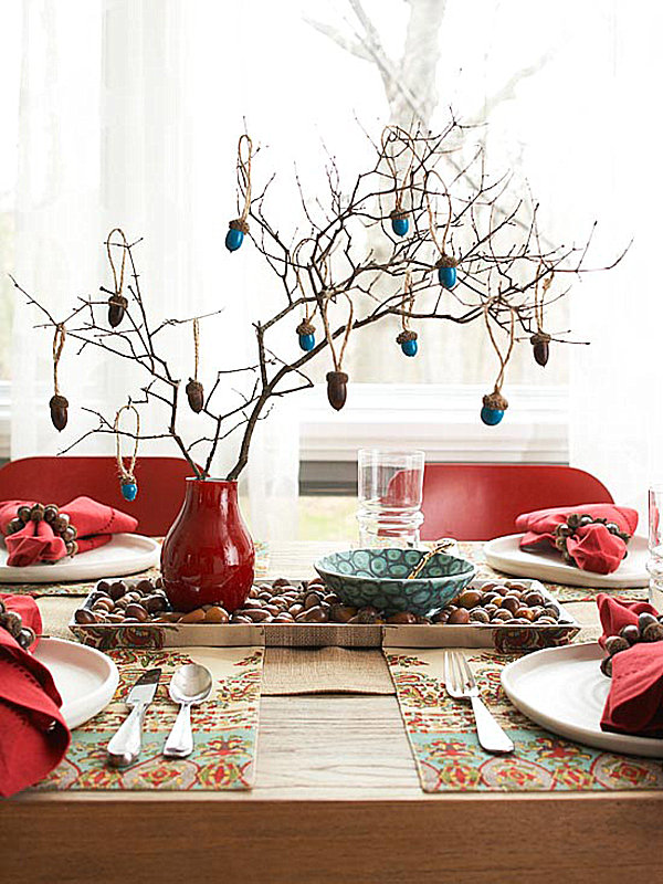 Acorn-inspired table setting for Thanksgiving