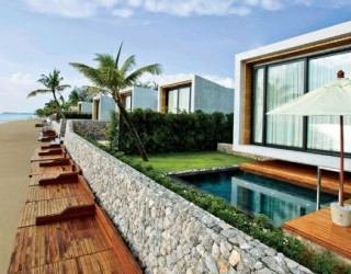 Casa De La Flora: Secluded modern paradise set next to the stunning Andaman Sea