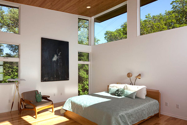 Clean-lined-wooden-furnishings-in-a-Scandinavian-style-bedroom