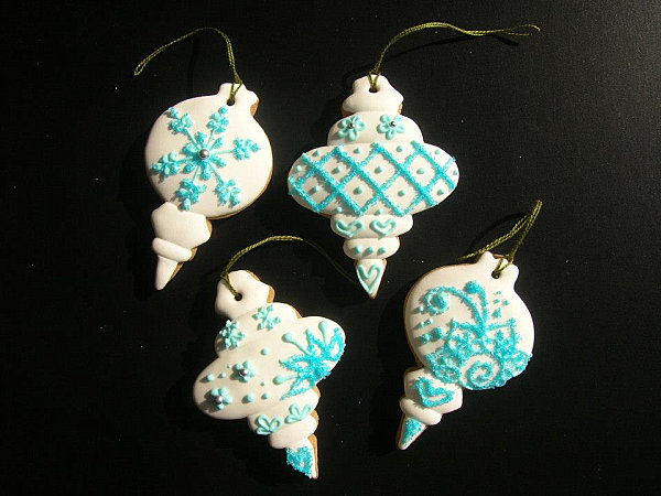 Holiday ornament cookies by Delish