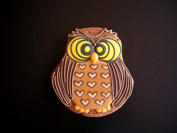 Owl cookie by Natasha Tasic of Delissshhh