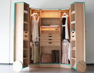 Ergonomic Walk-In Closet Opens Up Into a Stylish Mini Fitting Room