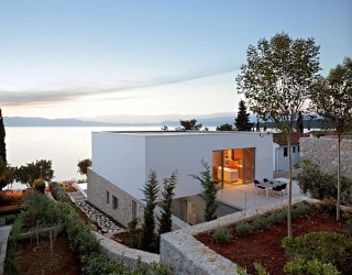 Contemporary Island Vacation Home at the Adriatic Sea on Krk Island