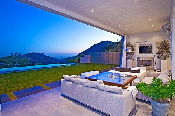 comfy contemporary patio design idea