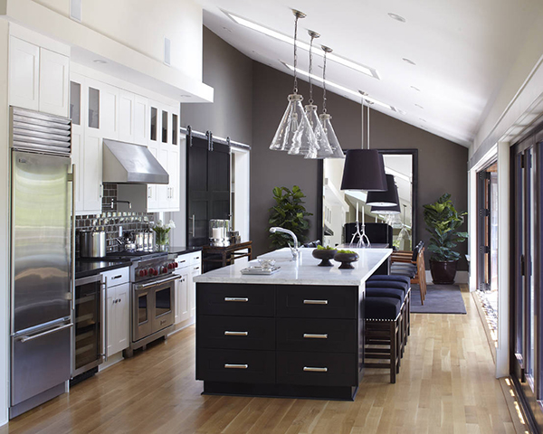 dark grey and silver colors for a modern kitchen