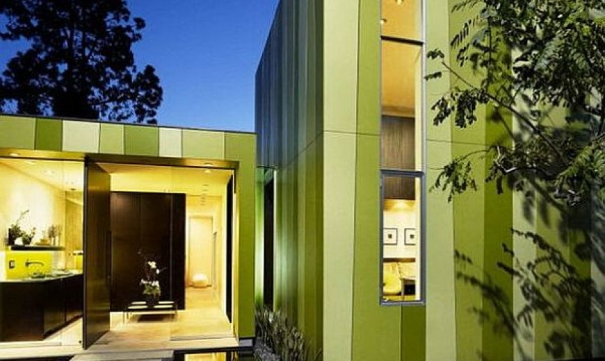 Modern Minimalist Home in Los Angeles Stuns With Its Colorful Green Theme