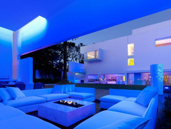 la-palma-outdoor-dining-blue
