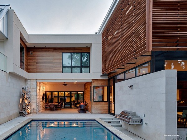 modern-home-with-stunning-pool