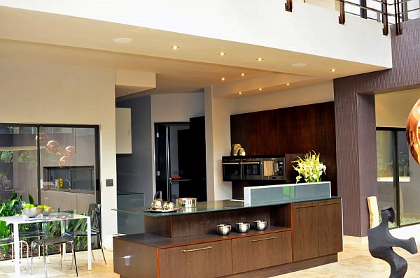 small-open-plan-kitchen