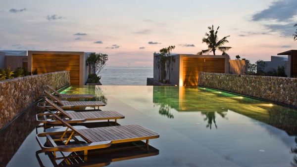 stunning pool in casa de la flora