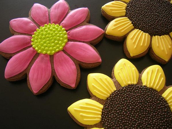 sun flower decorated cookies