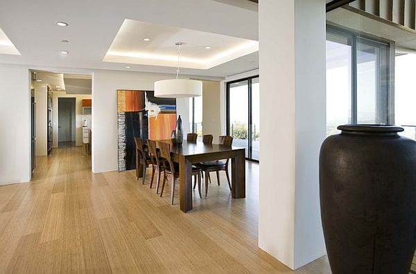 white tray ceiling with recessed lighting in the living room