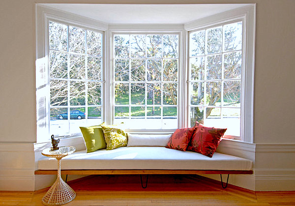 50s Modern-style bay window seat