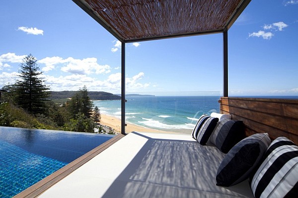 Beach-House-in-Sydney