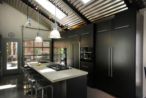 Black Kitchen Furniture and Edgy Details to Inspire You