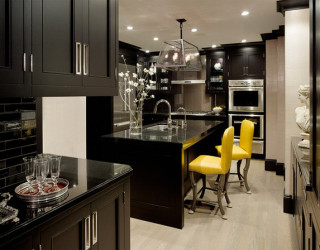 Black Kitchen Furniture and Edgy Details to Inspire You